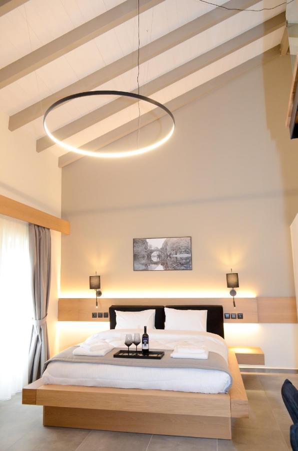 Roloi suites Nafpaktos Exterior foto