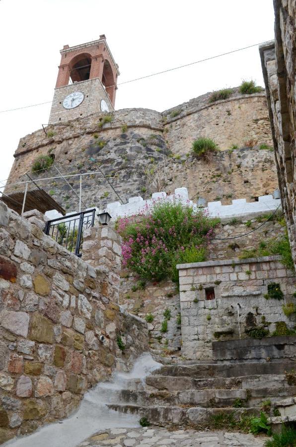Roloi suites Nafpaktos Exterior foto