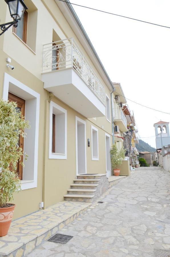 Roloi suites Nafpaktos Exterior foto